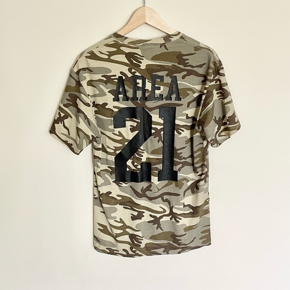 NEW Camo Alien Area 21 Double Sided Graphic T Shirt Adult size Medium - Picture 3 of 5